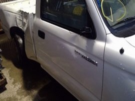 2002 TOYOTA TACOMA WHITE, STD CAB, 2.4 AT, 2WD.  Z24902
